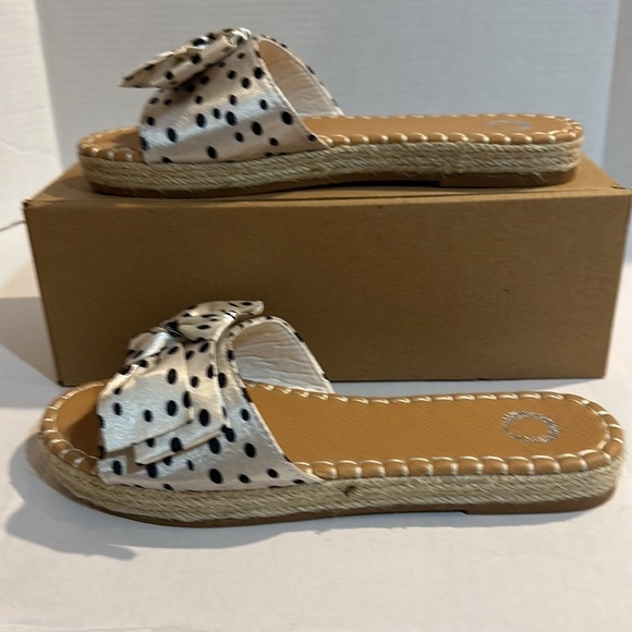 Evva Black and White Flip and Flog NEW - Picture 7 of 7